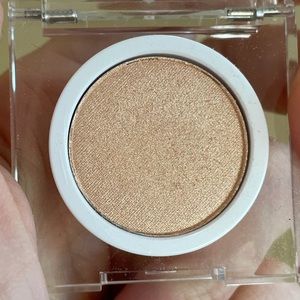 Rms beauty mini highlighter in Grande Dame